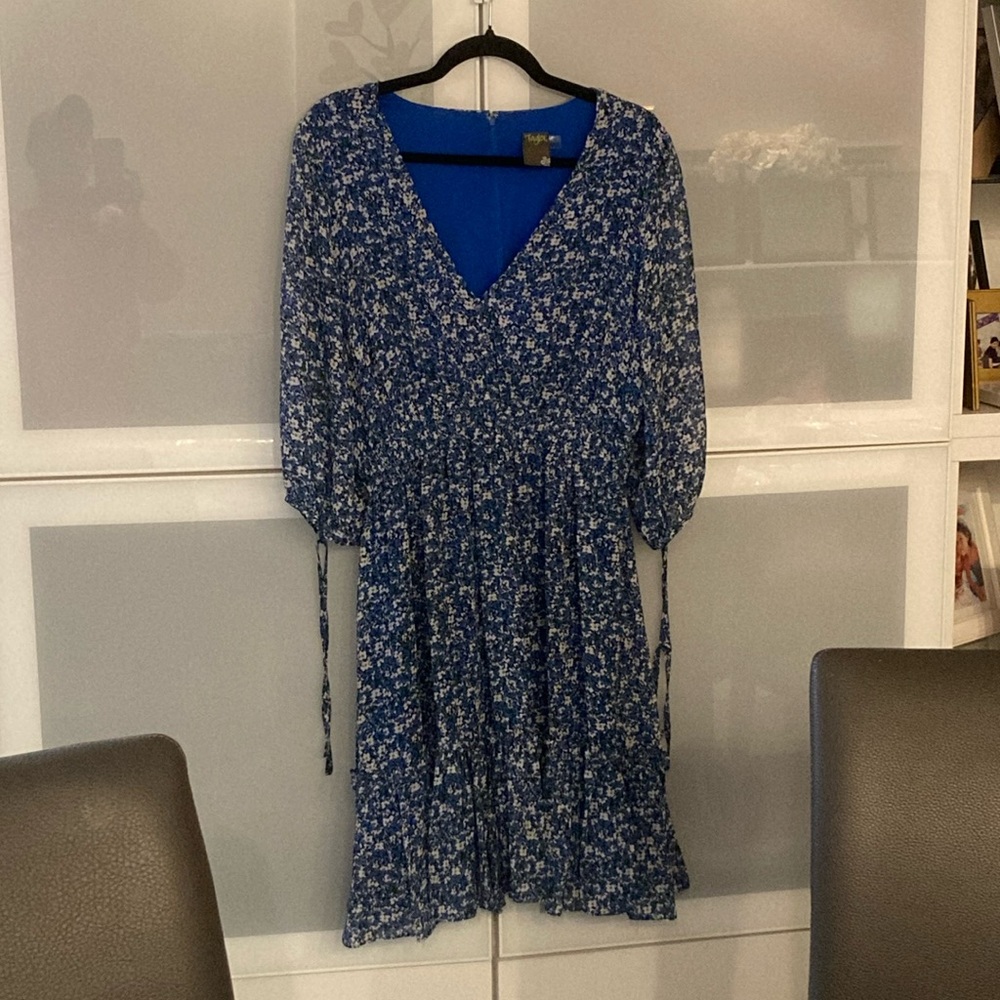 Blue Floral V-Neck Dress